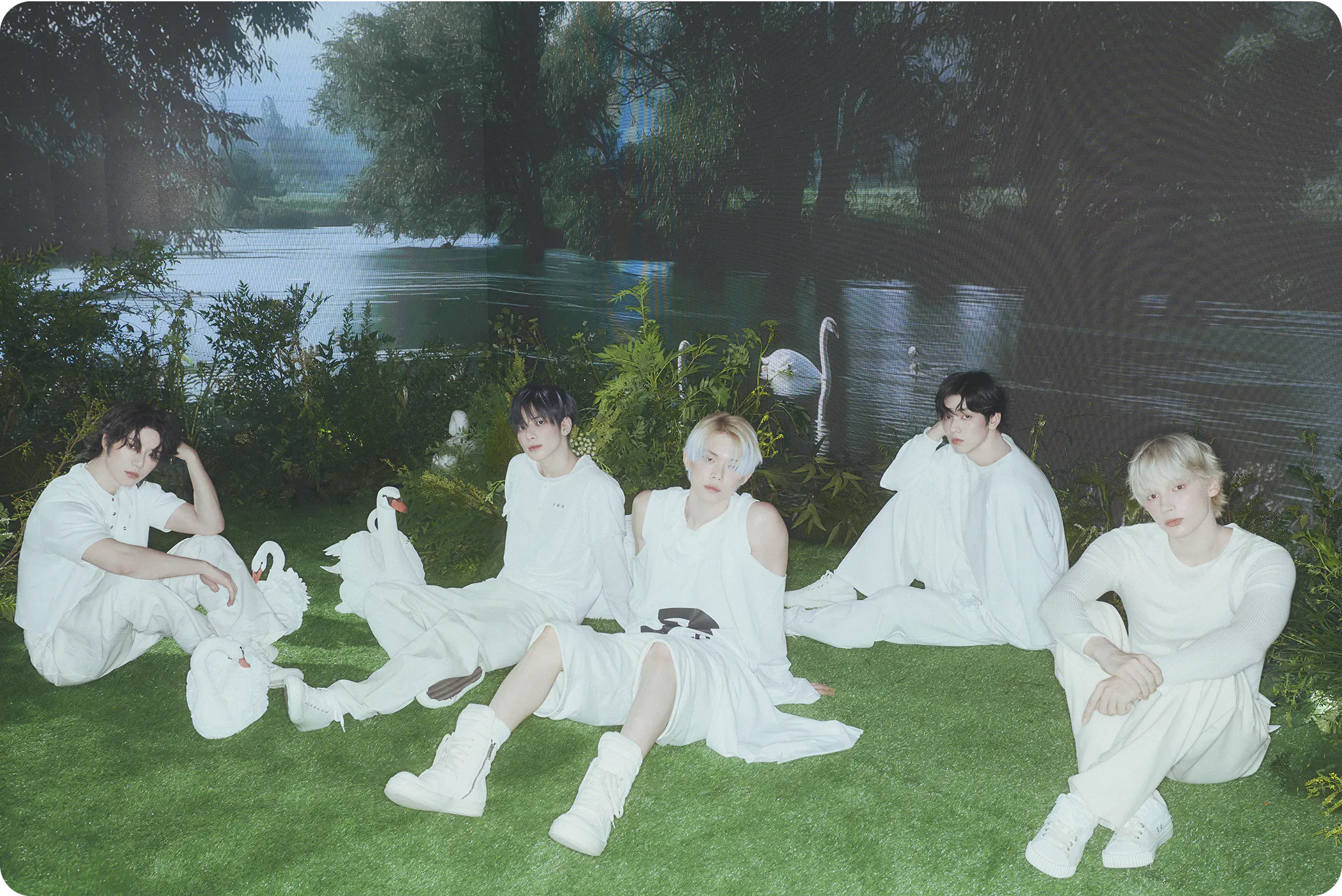 TOMORROW X TOGETHER